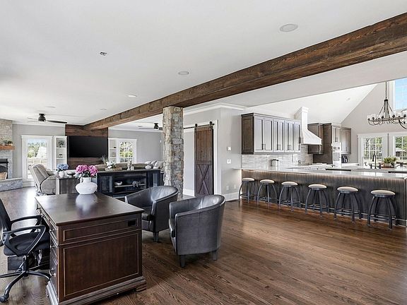 5th image of 860 Lakebay Road