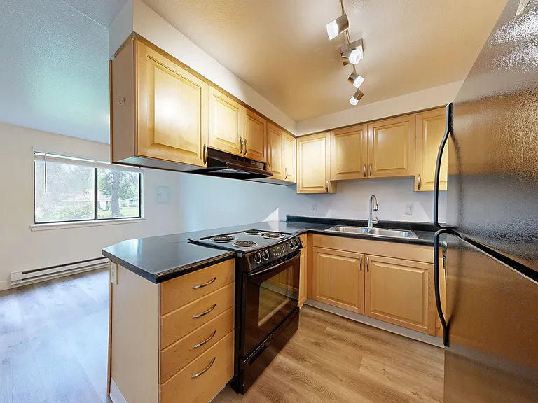 Tualatin Heights — Photo 28