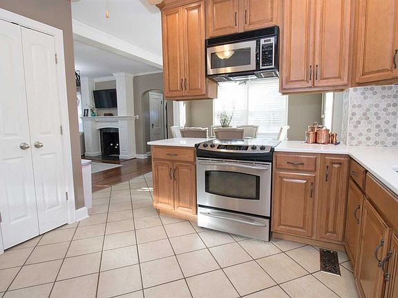 4th image of 3206 Bellemeade Ave