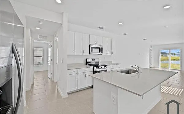 3 bed, 1824 sqft, $1,900 — Photo 4
