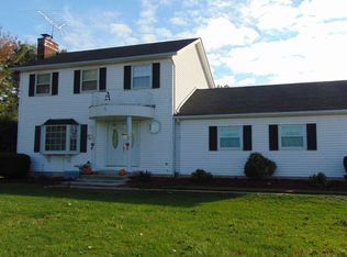 10891 Baumhart Rd, Amherst, OH 44001