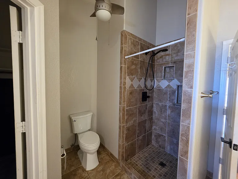 10619 E 35th Pl — Photo 15