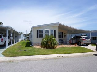 5923 Benz Dr, Zephyrhills, FL 33540