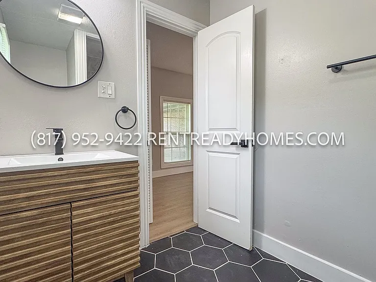 2613 Fairbrook St — Photo 33