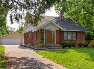 3303 68th St, Urbandale, IA 50322