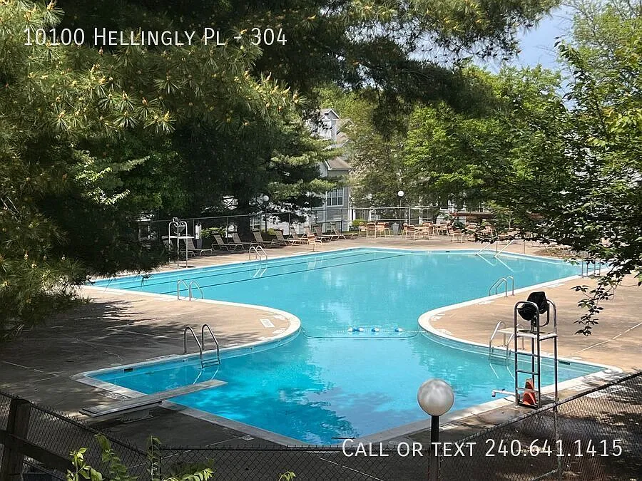 Lovely 1 BR/1 BA Loft-Style Condo in Montgomery Village! — Photo 3