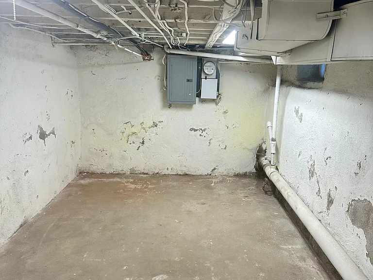 2026 Mercy St — Photo 16