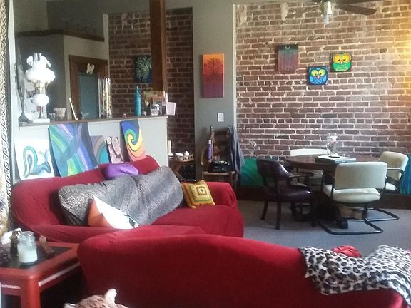 5th image of 209 McKnight St