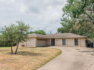 1812 Laura Ln, College Station, TX 77840