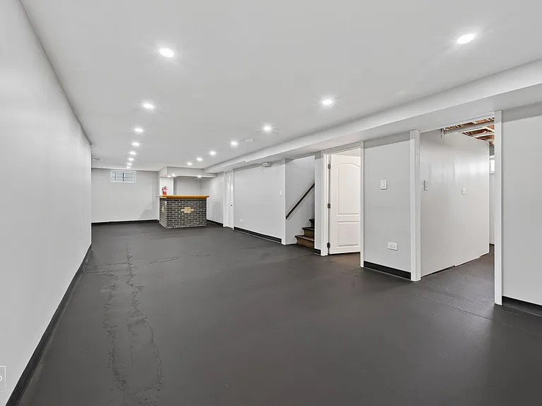 225 Sky Hill Rd — Photo 8