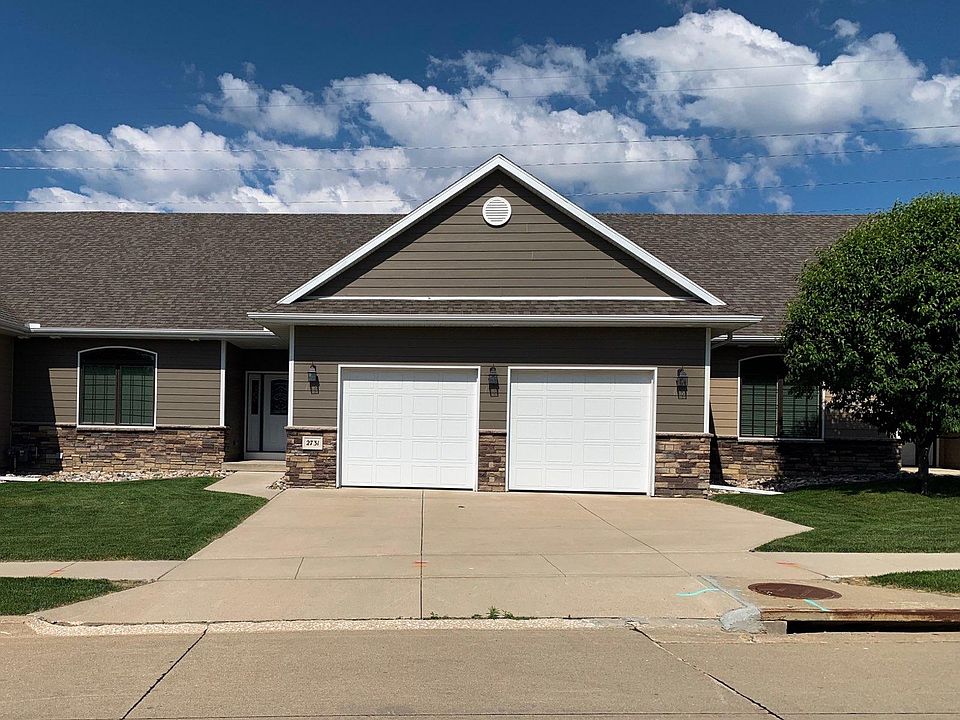 1st image of 2731 Castles Gate Dr