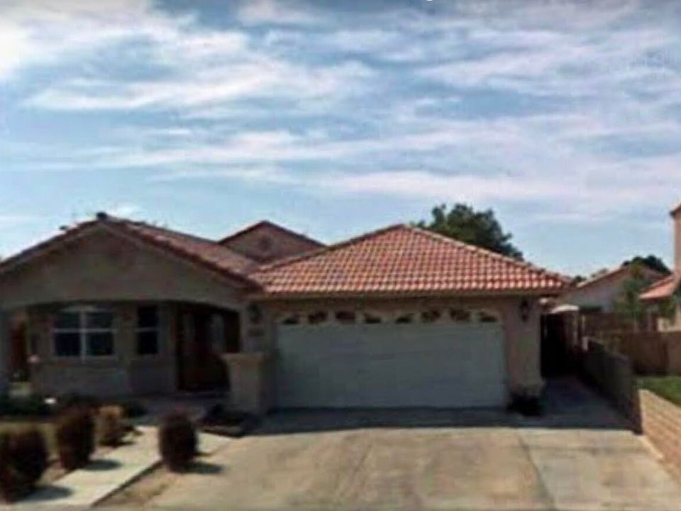2nd image of 220 Mariposa Trl