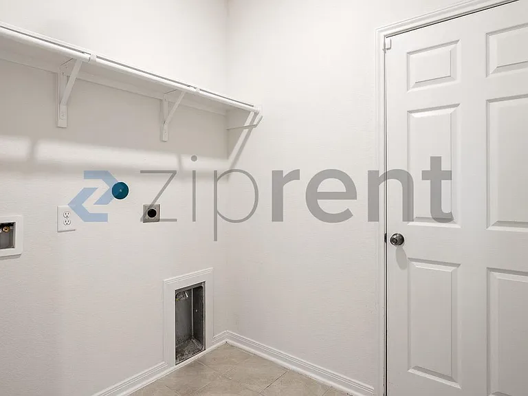 2845 Shimmer Edge Dr — Photo 26