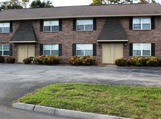 400 Pine Ridge Dr, Lenoir City, TN 37771