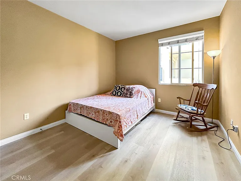 360 W Avenue 26 — Photo 9