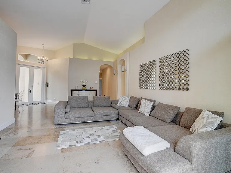 11182 Sea Grass Cir — Photo 6