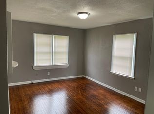 628 N Poplar St, Wichita, KS 67214