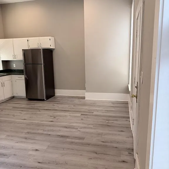 508 W Oak St #2 — Photo 3