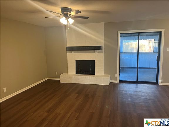 3rd image of 1418 Gay Meadow Ln
