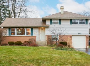 212 Vernon Ave, Wheaton, IL 60187
