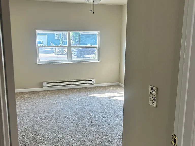 88 Rose Dr — Photo 30