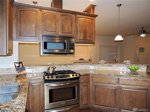 5th image of 21900 SE 242nd St Unit E2