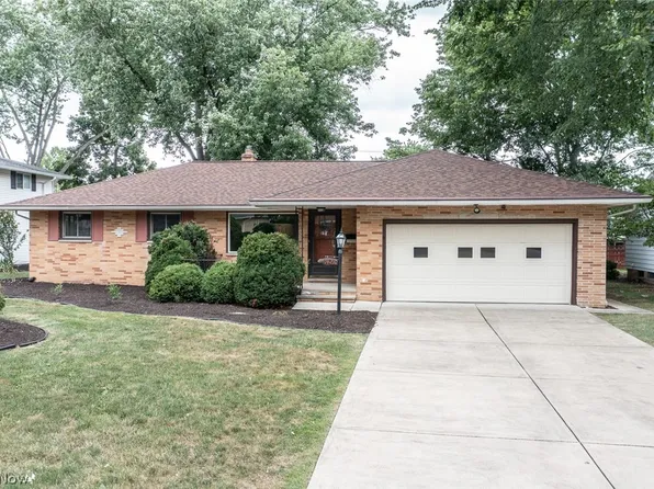 14210 Cherokee Trl, Middleburg Heights, OH 44130