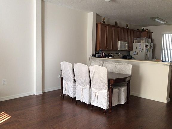 5th image of 4022 Hunters Park Ln