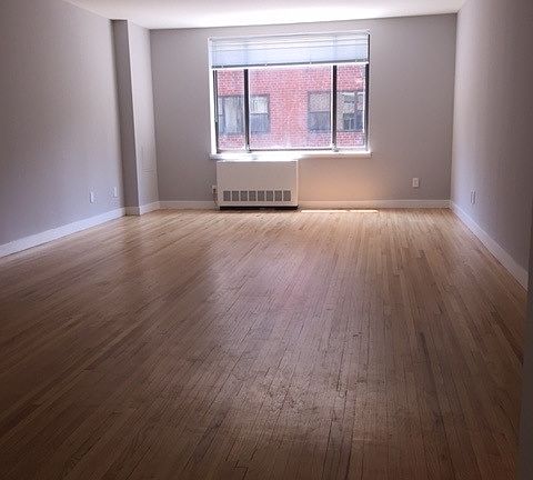 5th image of 341 E 62nd St APT 5a