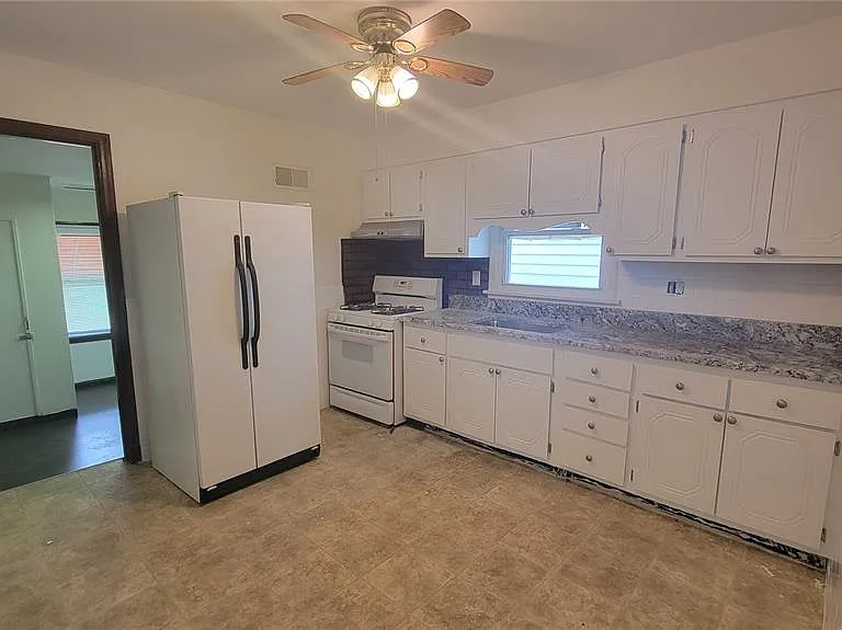 6320 Arthur Ave — Photo 4