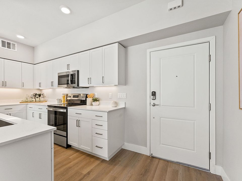 1st image of 1008 Little Ln #932-204