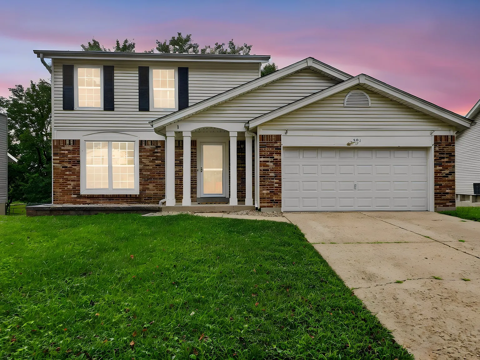 3 bed, 2353 sqft, $2,695 — Photo 3