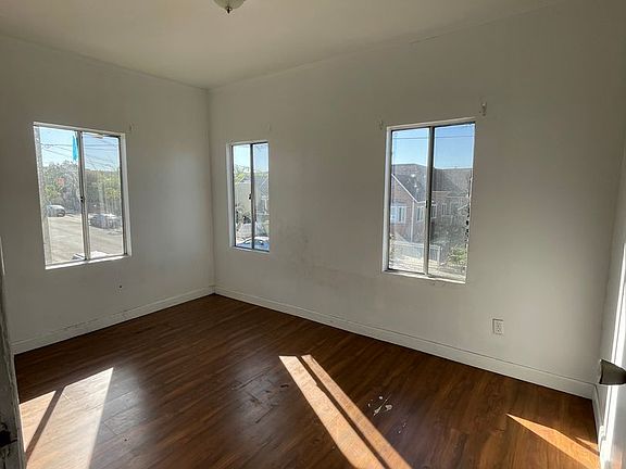 5th image of 116-124 3/4 S Mathews St #122-1/2