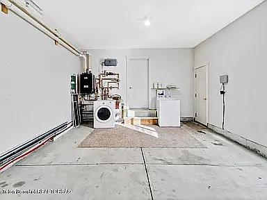 327 S Cole Ave — Photo 3