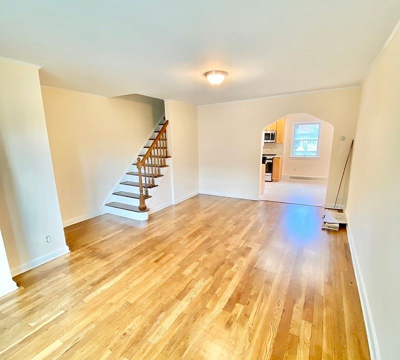 1st image of 157-61 9th Ave #1
