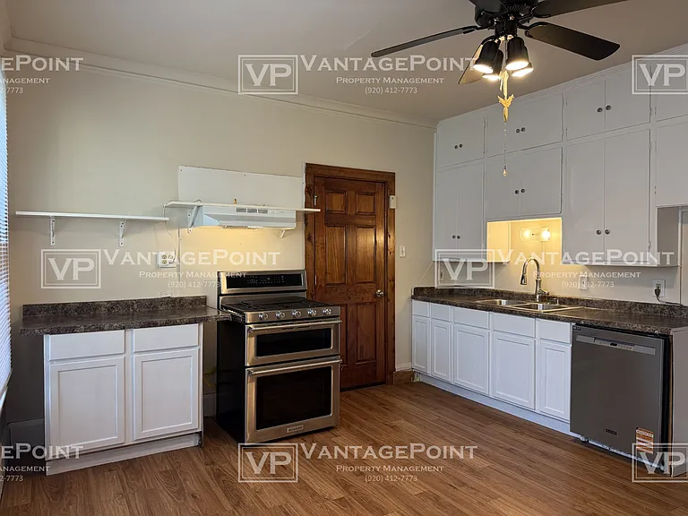 220 S Maple Ave — Photo 6