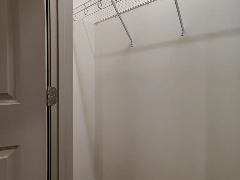 238 College — Photo 18