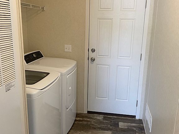 4th image of 59501 Hardy Ln