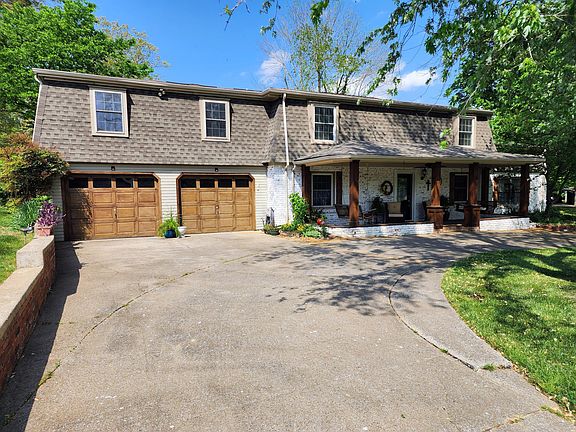 2nd image of 205 Forsythia Dr