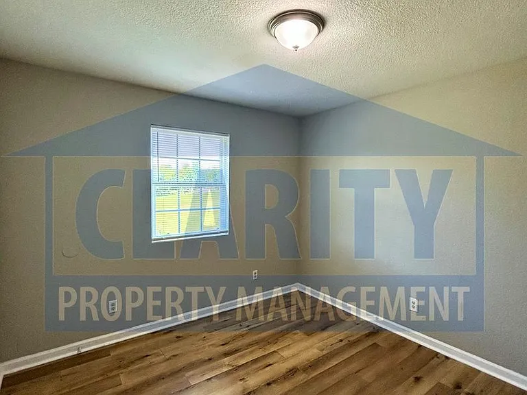 185 County Road 323 — Photo 8