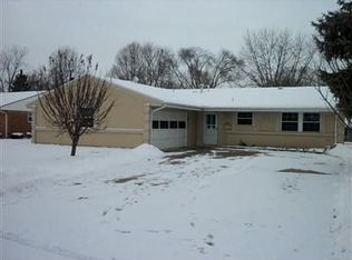 5927 Carnation Rd, Dayton, OH 45449