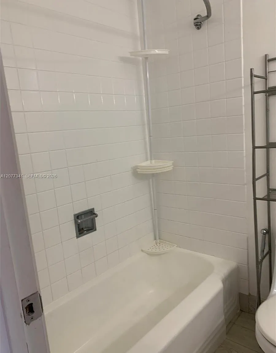 Coral Gables Riviera Sec — Photo 4