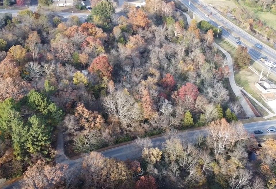 1st image of 3075 N Old Wire Rd #4