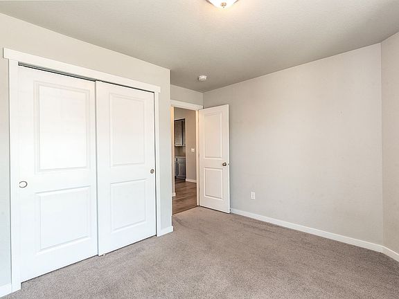5th image of 3878 Ivy Hill Dr