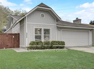 9926 Amber Field Dr, San Antonio, TX 78245