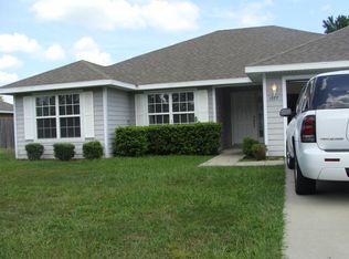 1077 SW Yorktown Gln, Lake City, FL 32025