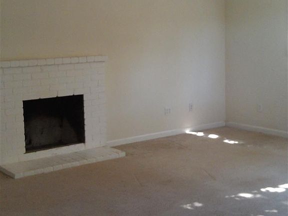 2nd image of 7864 Rosswood Dr