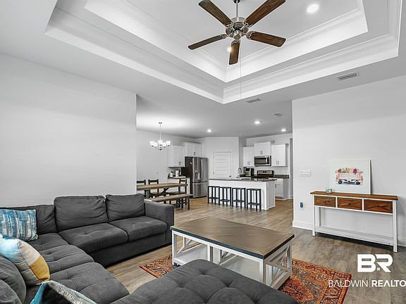 3rd image of 378 Gemini St