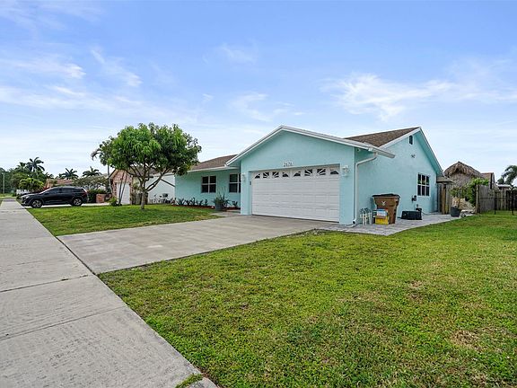 3rd image of 2676 SW 10th Drive