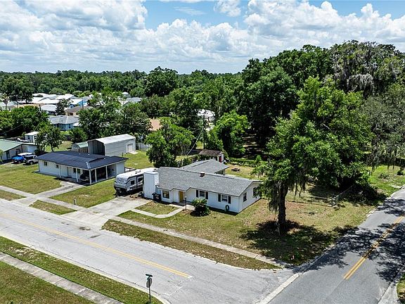 2nd image of 294 SE TRIBBLE STREET